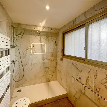 Deluxe 2 Bedroom Cannes
